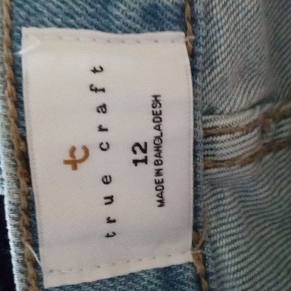 $10 or any 2 items $15:  TRUE CRAFT NWT High Rise Distressed Jeans 12 - Picture 16 of 16